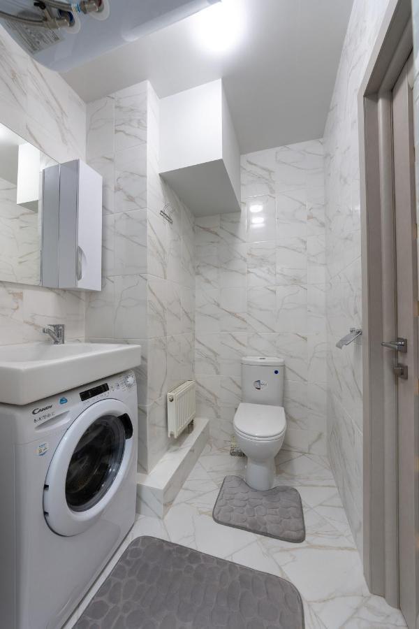 Apartments Riviera,20 минут от центра Киев Екстериор снимка