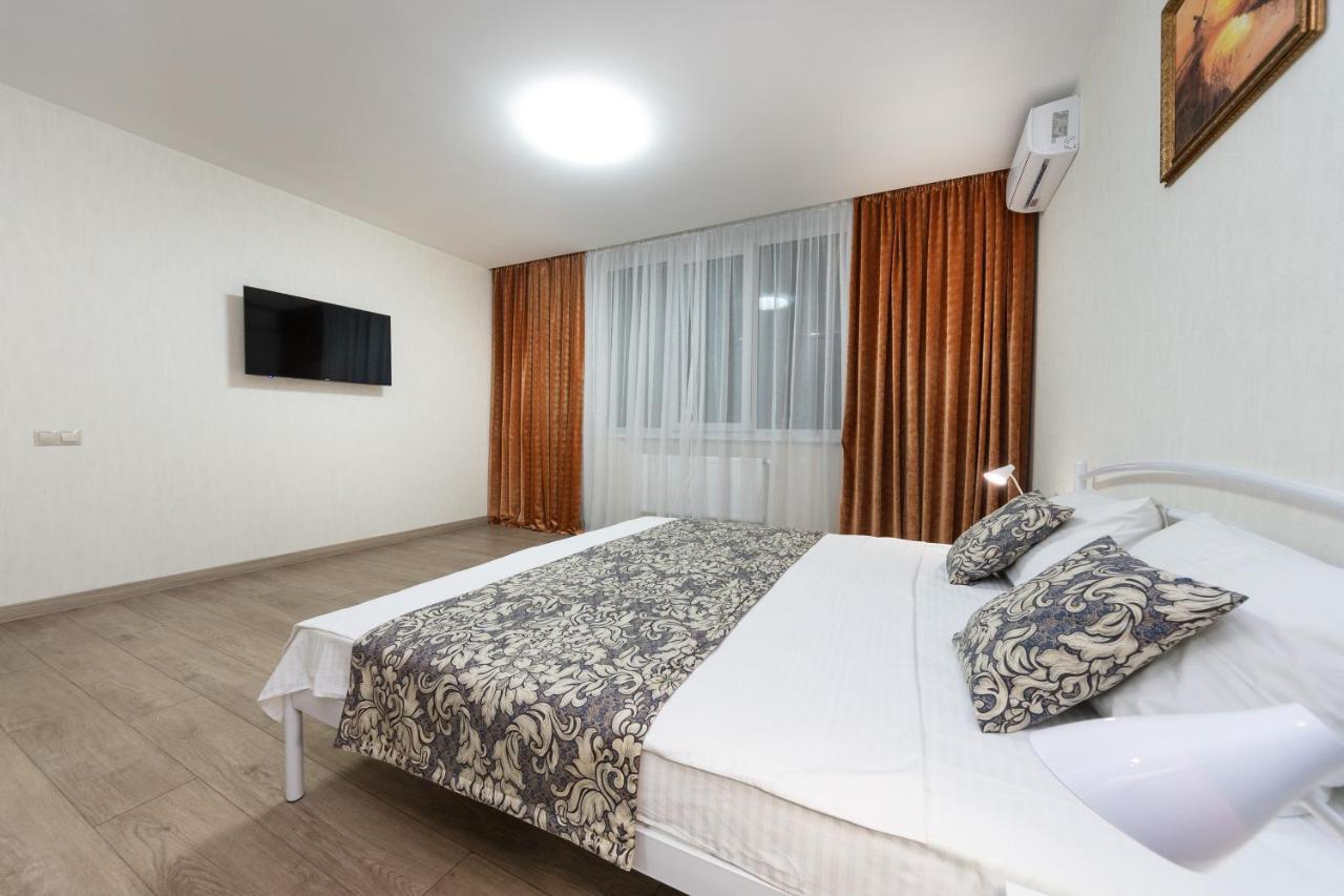 Apartments Riviera,20 минут от центра Киев Екстериор снимка