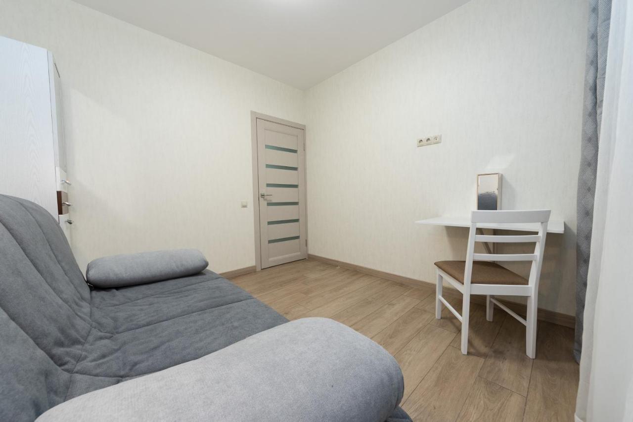 Apartments Riviera,20 минут от центра Киев Екстериор снимка