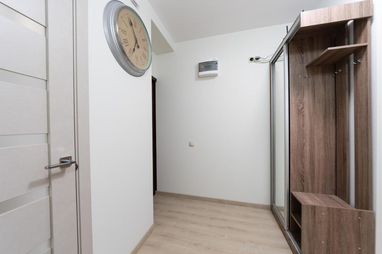 Apartments Riviera,20 минут от центра Киев Екстериор снимка